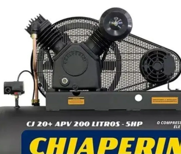 Compressor De Ar 20 Pés 200 Litros 5cv Chiaperini Preto Fase Elétrica Trifásica Frequência 60 Hz - Image 3